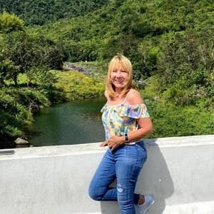 Meet your Posher, Bernice